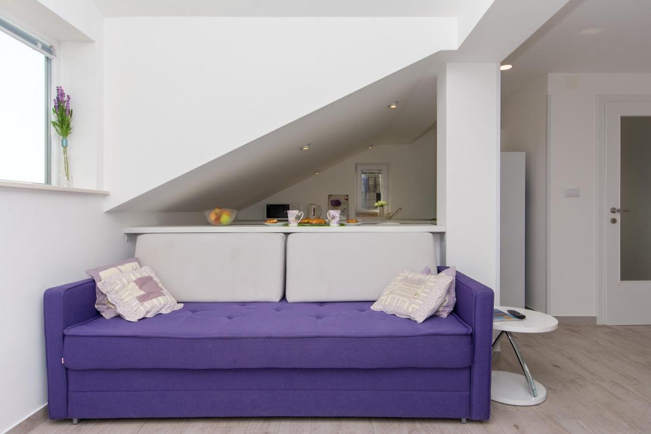 Apartment Lavender Plat Mlini Eksteriør billede